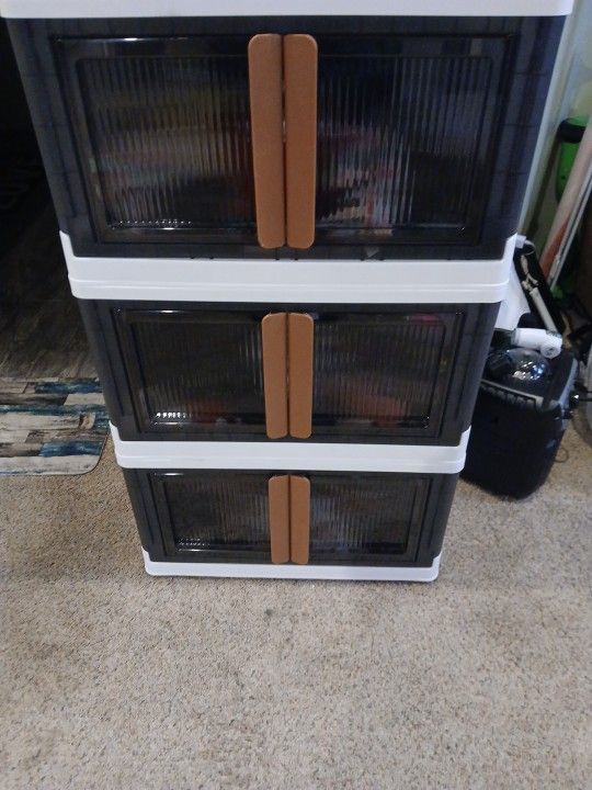 Storage Bin/Dresser For Clothes. Etc.