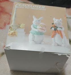 Peacelover bunny set decoration