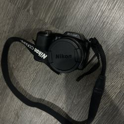 Nixon Camera