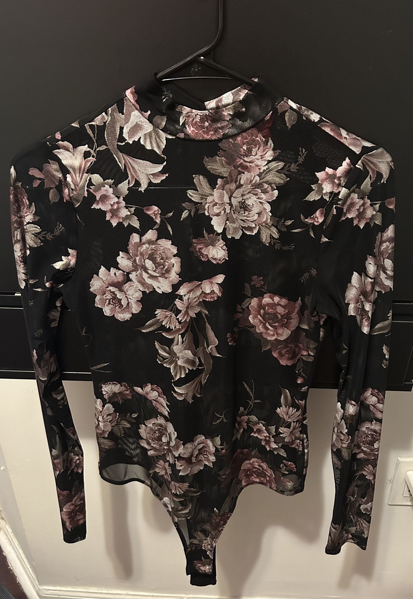 Guess Long Sleeve