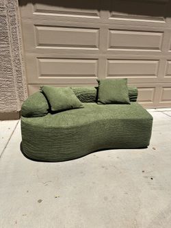 New curve loveseat