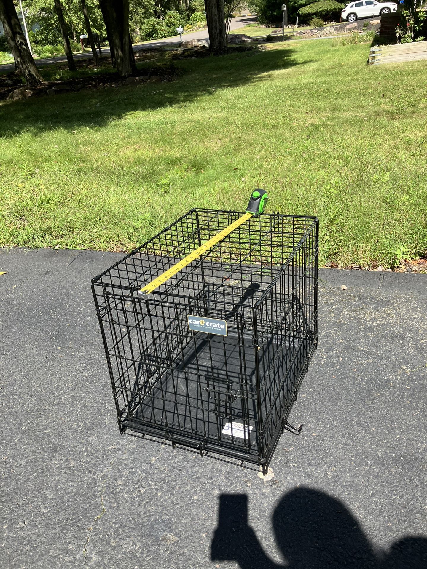 Care crates (2) Medium 24-L and 16-W