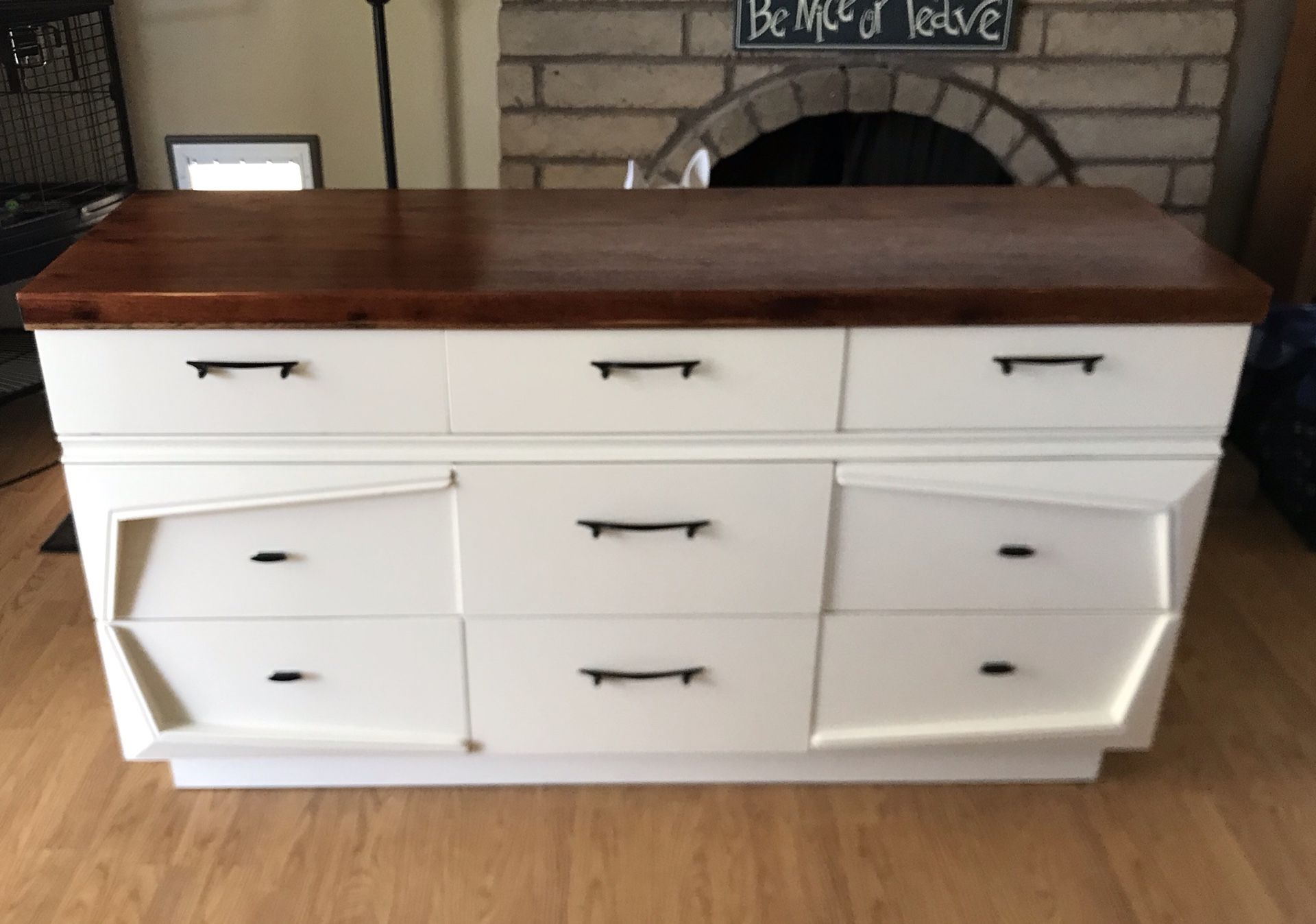United Furniture Co. 9 drawer dresser, vintage Art Deco style, solid wood