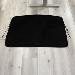 Great condition windshield cover for only .50 cents !