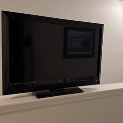 37” Vizio TV