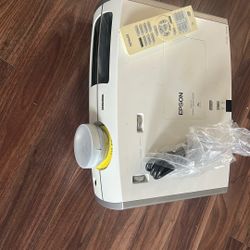 Epson EH-TW2900, 3LCD Home Theater Projector **SALE**