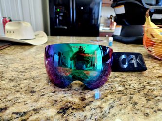 Oakley Flight Deck Snow Jade Lense With Factory Strap Sized L