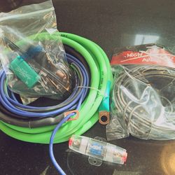 4 gauge amp Sky High Audio installation kit. Brand new. 18 ft power 5 ft ground Hi quality. FREE DEL