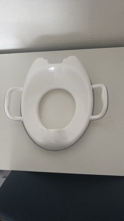 Munchkin toddler toilet seat cover