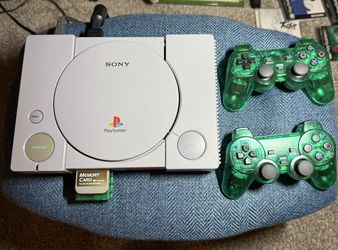 Playstation 1 and 32” Sony TV
