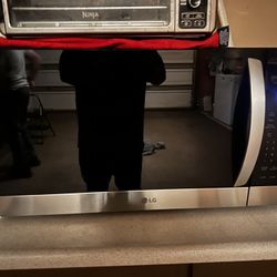 LG Microwave 