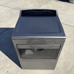 Whirlpool Gas Dryer • Free Local Delivery 