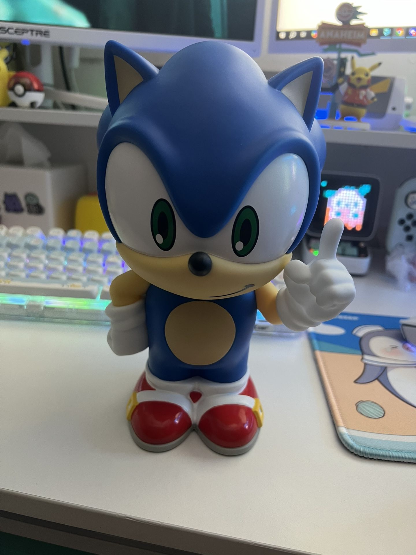 Sonic coin bank figure
