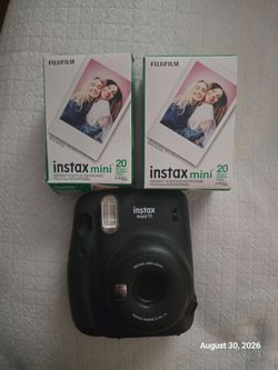 Fujifilm Instax Mini 11 Camera with 2 Film Packs