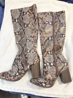 Snakeskin Print Knee-High Heeled Boots