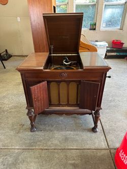 Antique Victor Victrola Granada Phonograph – Working