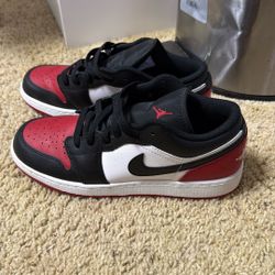 Air Jordan 1 SE black and red lows 