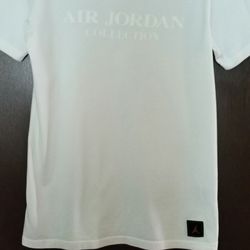 Air Jordan Collection X 10 Drake Ovo White/Gold Owl T-Shirt