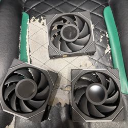 Lian Li UNI FAN TL LCD 120mm (3x) – No Hub