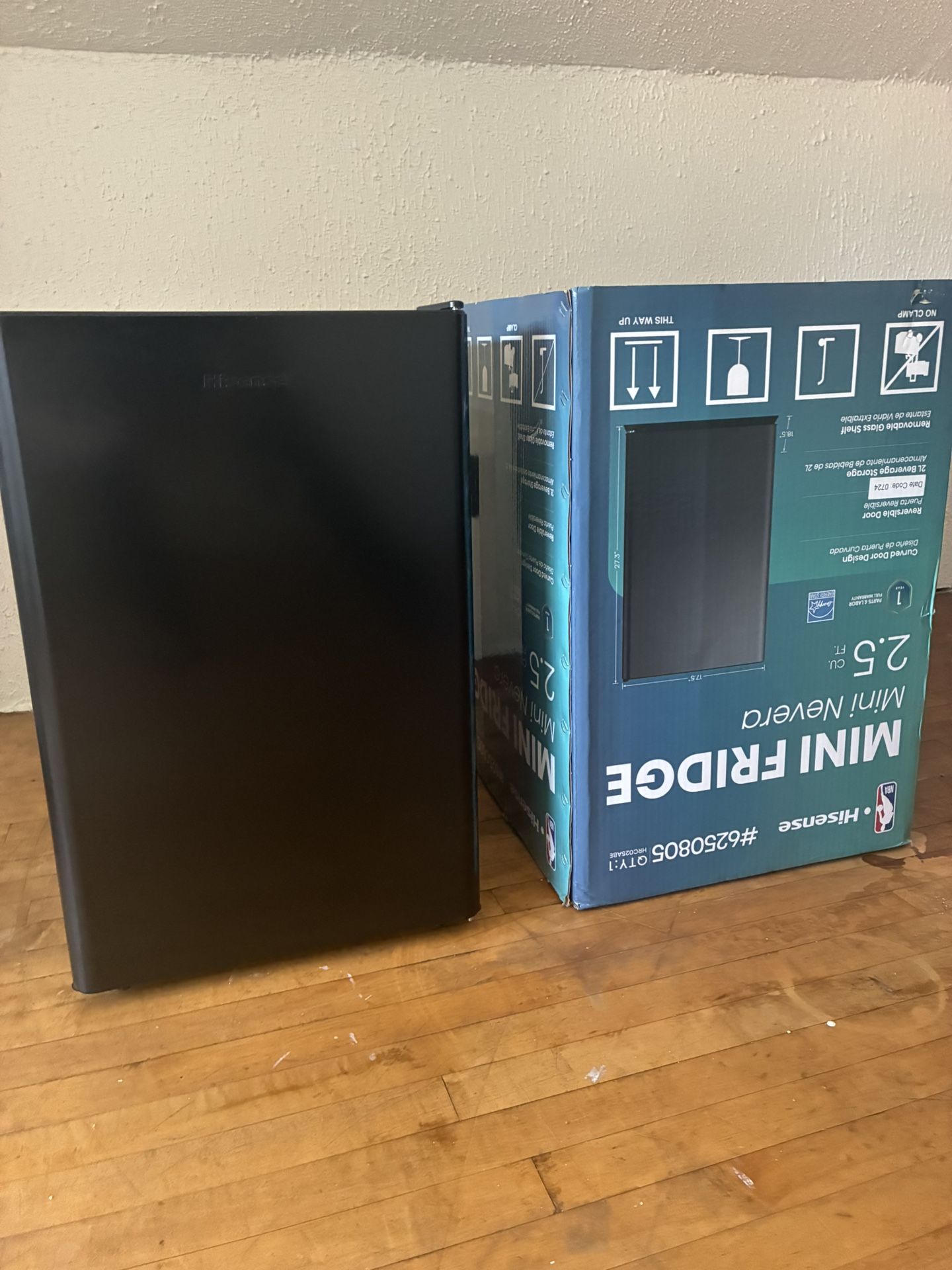 Hisense 2.5 Mini Fridge