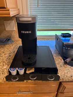 Keurig Single Serve Coffee Maker and holder
