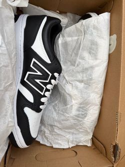 New Balance Low-Top Sneakers Black and White