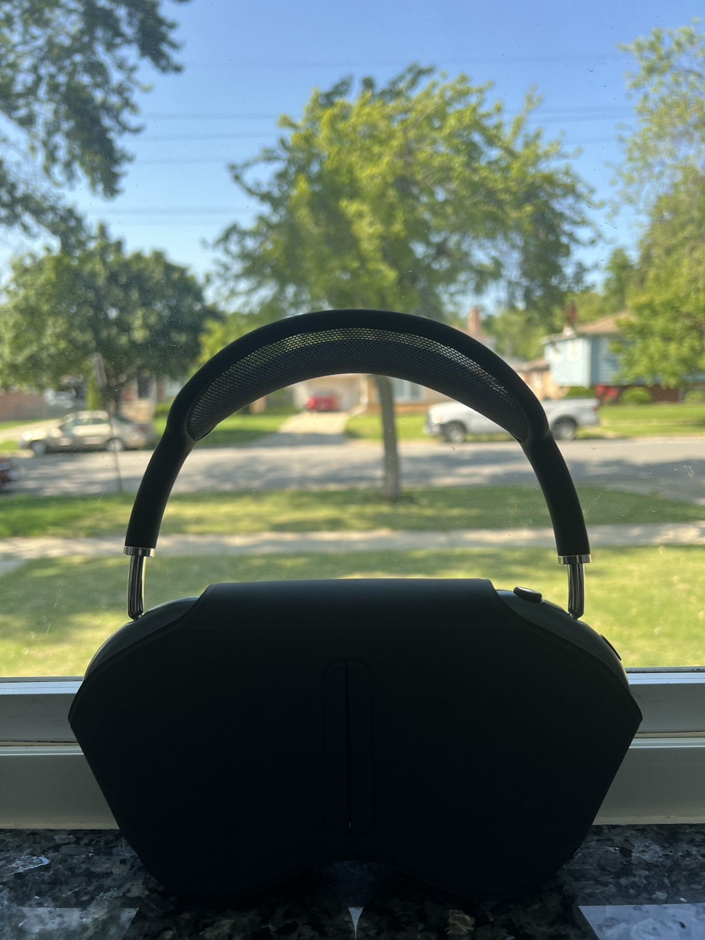 Opened Airpod Maxes