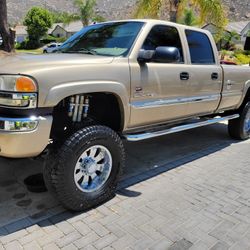 2004 GMC Sierra 2500