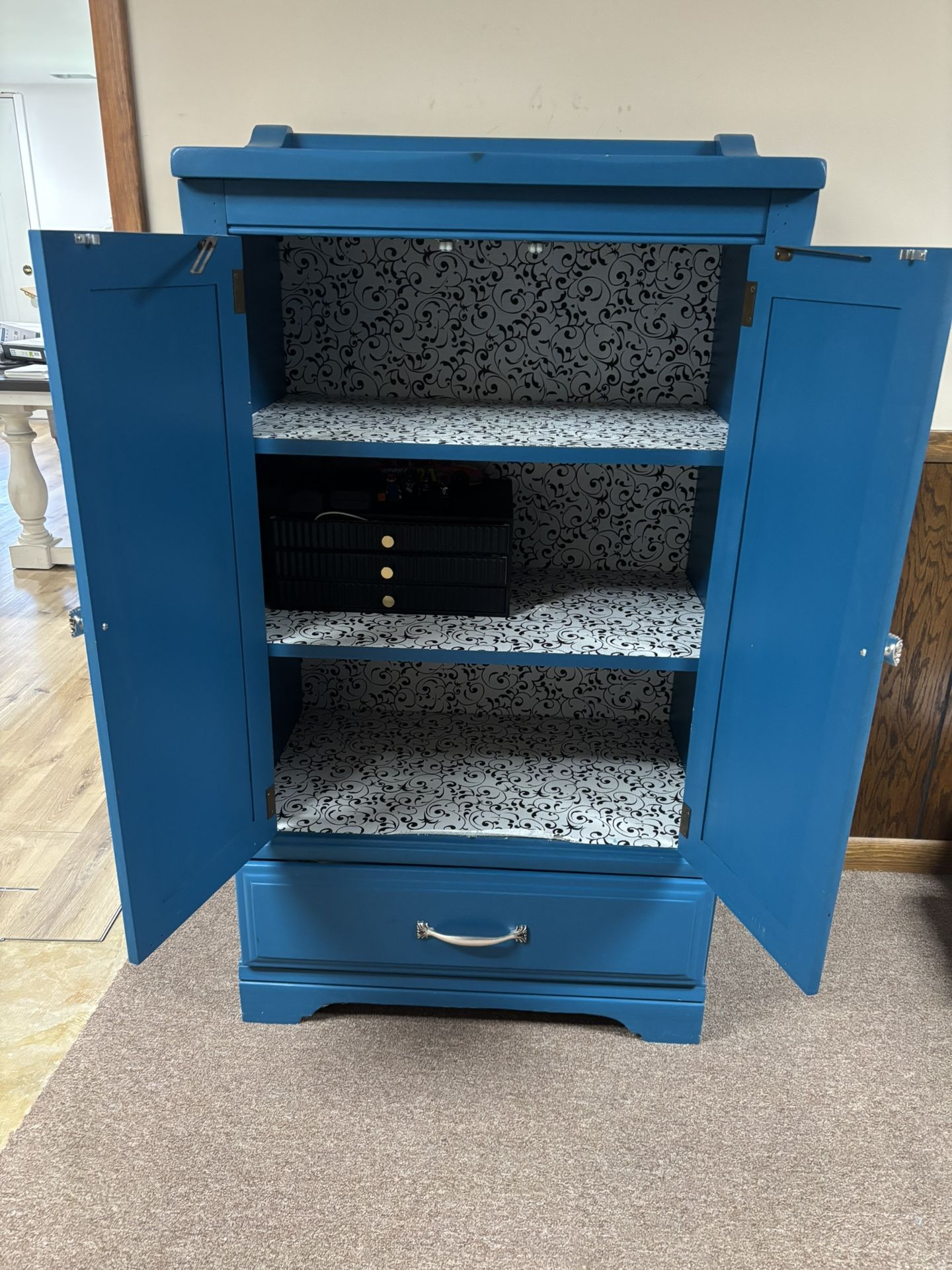 Chabby Chic Dresser