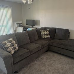 Sectional Sofa With sleeper