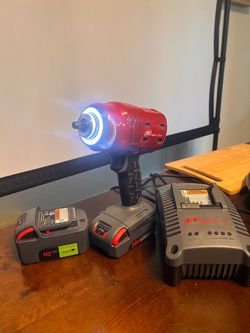 Ingersol Rand IQV20 3/8 Impact with two batteries and charger