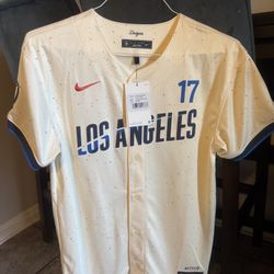 Obtain Jersey Kids Size Xl But Fots A Woman Size Medium 
