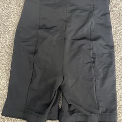 Athleta Ultimate Stash Pocket 7” Short Black XS Biker Short Athletic Exercise 