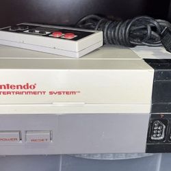 Nintendo Entertainment System Console - Incl. 1(x) Controller & Mario/ Duck Hunt