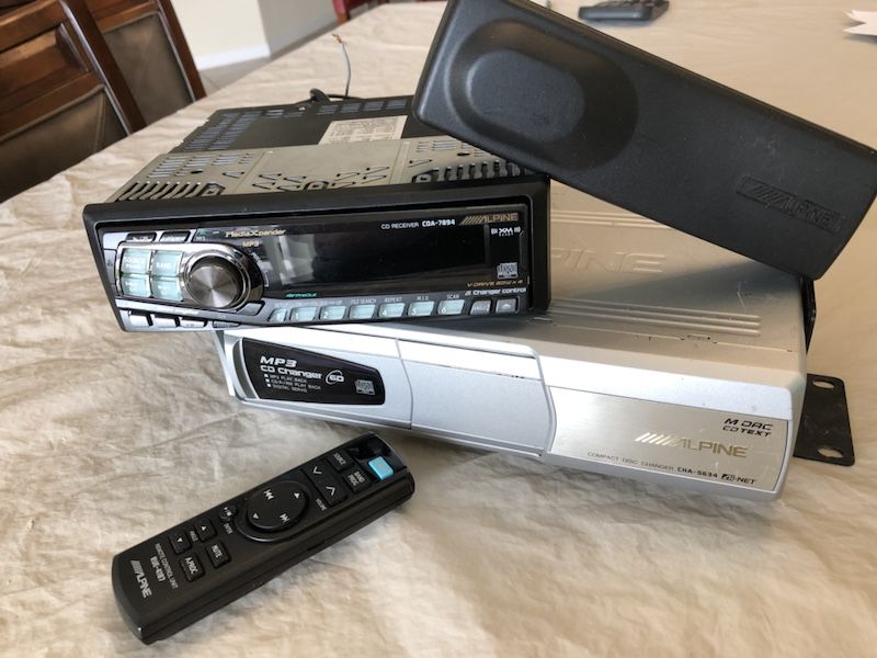 Alpine CDA-7894 car-CD RECIEVER & Alpine 6 disc changer