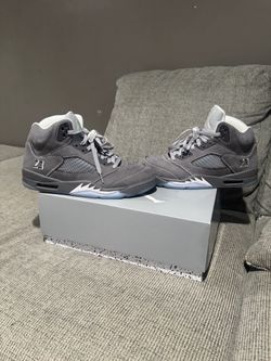 Air Jordan 5 Wolf Grey Sneakers
