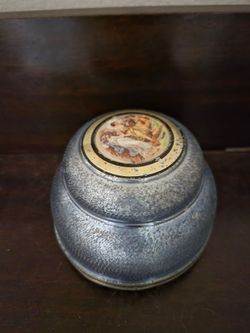 Music Box Antique