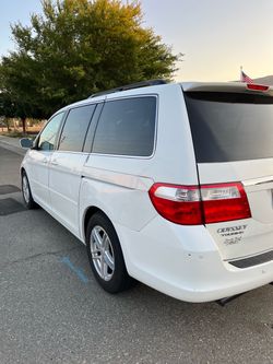 Honda Odyssey Touring Minivan