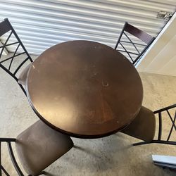 Table set 4 chairs