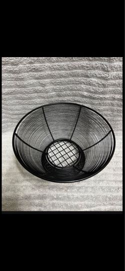 Black Metal Wire Bowl