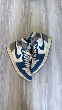 Jordan 1 true blue size 9