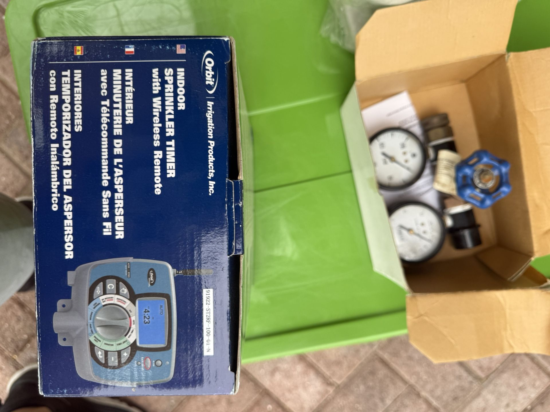 🌿 ORBIT 12-Zone Indoor Sprinkler Timer + Wireless Remote + Bonus Fittings & Gauges! 🌿 💧 Complete Irrigation Control System – Like New in Box + Ext