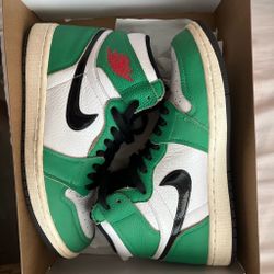 Air Jordan 1 High Lucky Green Sneakers