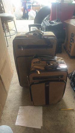 2 Nine West suitcases