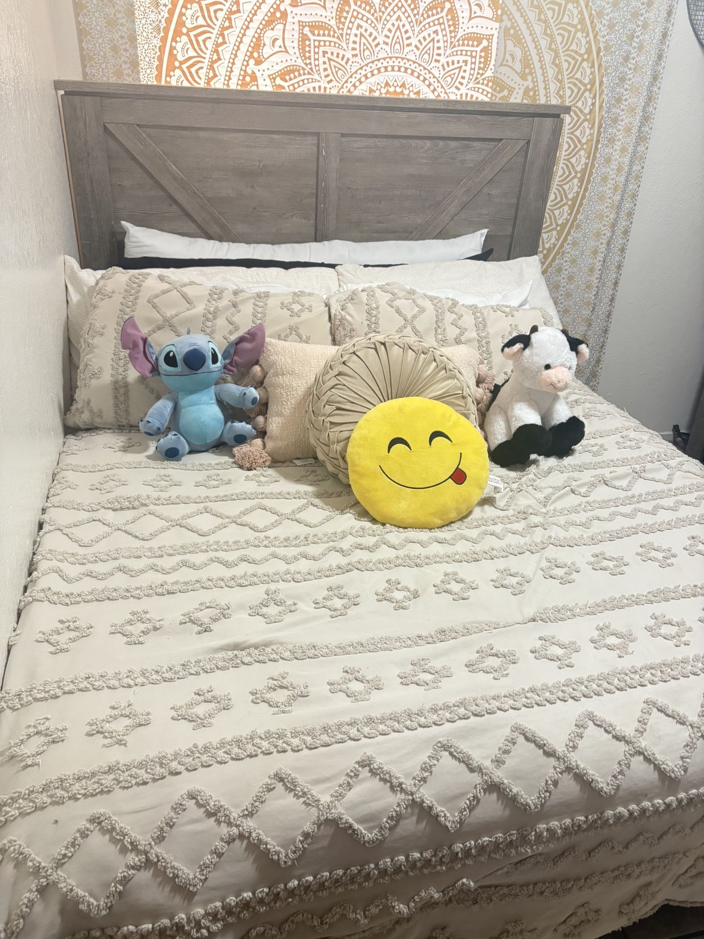 Queen Bedroom Set