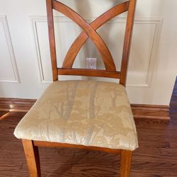 4 Dining Room Wooden Chairs With Cushions