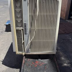 Air conditioner window