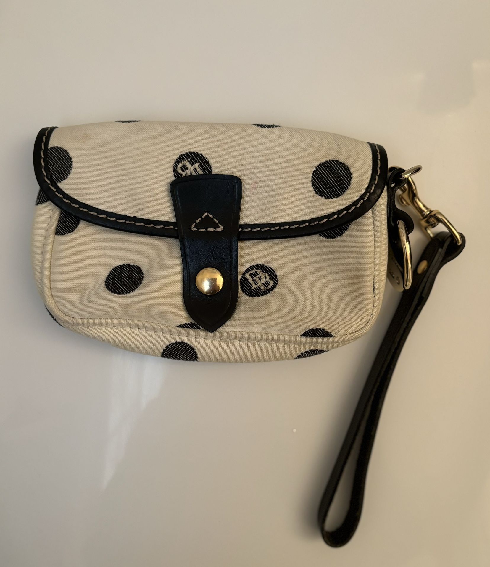 Dooney & Bourke Wristlet