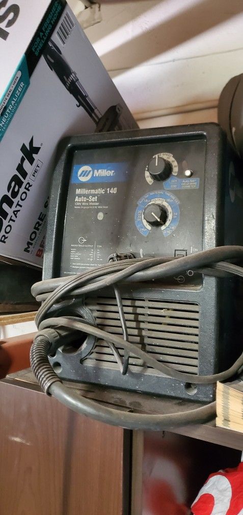 Miller Electric 140 Mig Welder