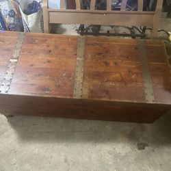 Red Cedar Chest From ER Co.  Forest Park ill.